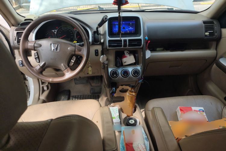 Used Honda CR-V 2005 2.4L automatic Center Console