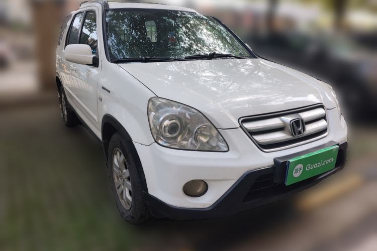 Used Honda CR-V 2005 2.4L automatic Front Right 45 Deg