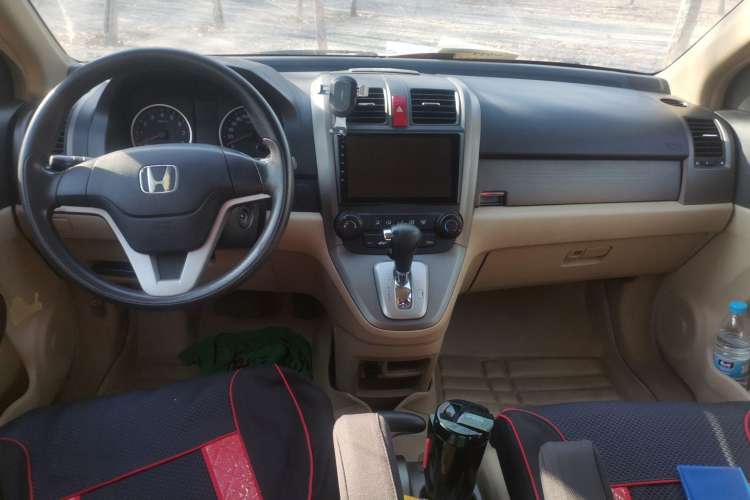 Used Honda CR-V 2007 2.0L Automatic Four-Wheel Drive Classic Edition Center Console
