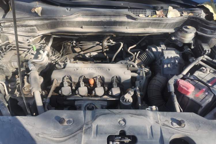Used Honda CR-V 2007 2.0L Automatic Four-Wheel Drive Classic Edition Engine Bay