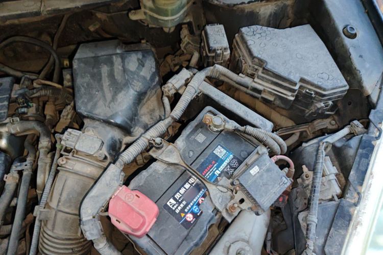 Used Honda CR-V 2007 2.4L automatic four-wheel drive luxury edition Engine Bay Left