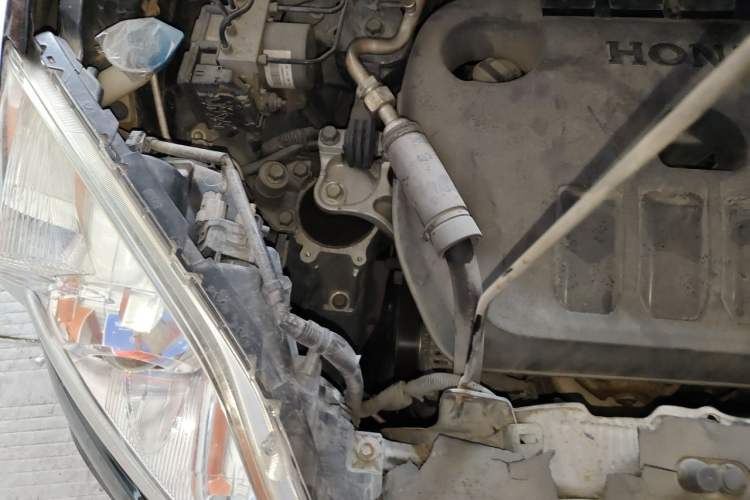 Used Honda CR-V 2007 2.0L Automatic Four-Wheel Drive Classic Edition Engine Bay Right