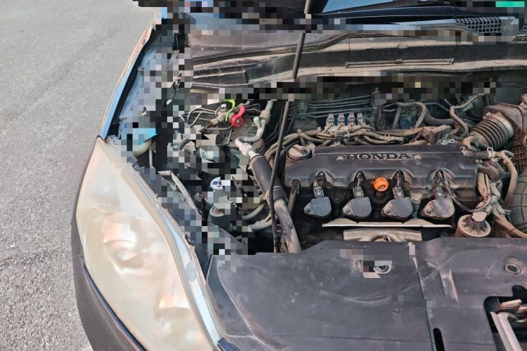 Used Honda CR-V 2007 2.0L Automatic Four-Wheel Drive Classic Edition Engine Bay Right
