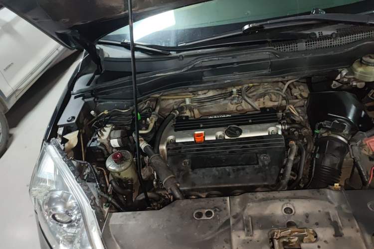 Used Honda CR-V 2007 2.4L automatic four-wheel drive luxury edition Engine Bay Right
