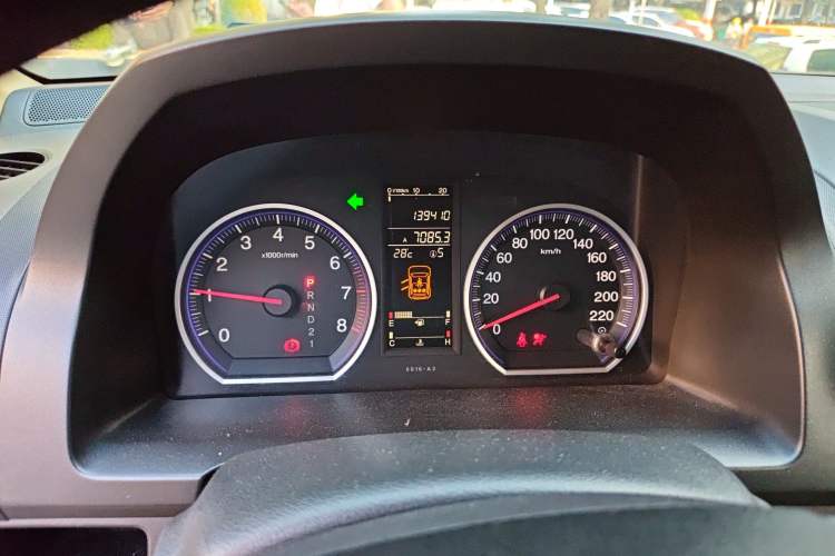 Used Honda CR-V 2007 2.4L automatic four-wheel drive luxury edition Instrument Cluster