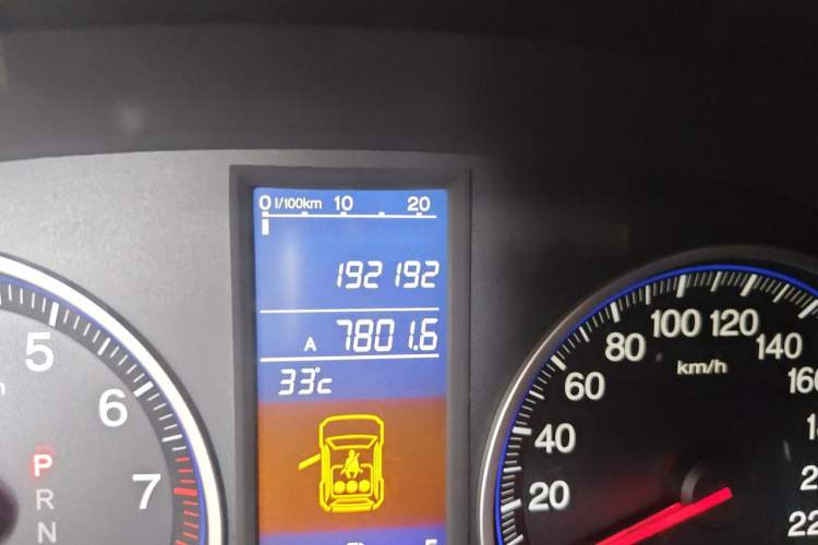 Used Honda CR-V 2007 2.0L Automatic Four-Wheel Drive Classic Edition Odometer Close Up