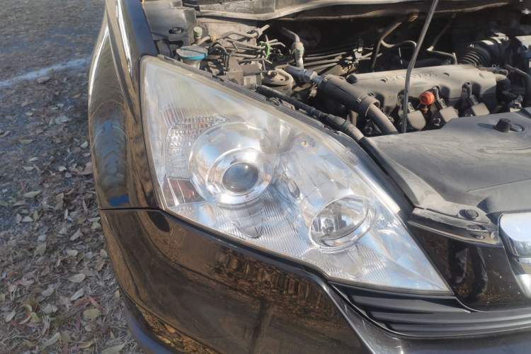 Used Honda CR-V 2007 2.0L Automatic Four-Wheel Drive Classic Edition Right Front Headlight