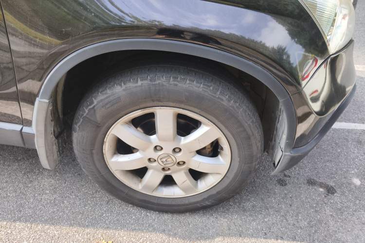 Used Honda CR-V 2007 2.4L automatic four-wheel drive luxury edition Right Front Wheel Hub