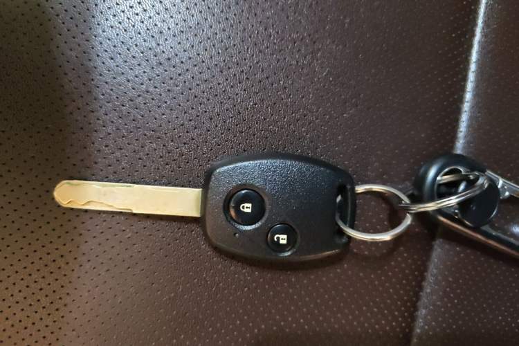 Used Honda CR-V 2007 2.0L Automatic Four-Wheel Drive Classic Edition Vehicle Key