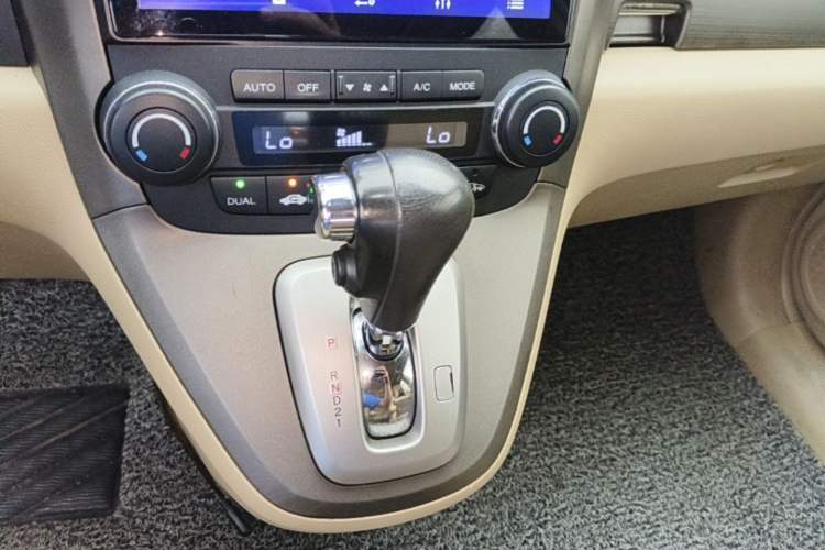 Used Honda CR-V 2007 2.4L automatic four-wheel drive luxury edition Gear Lever