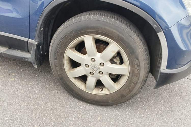 Used Honda CR-V 2007 2.4L automatic four-wheel drive luxury edition Right Front Wheel Hub