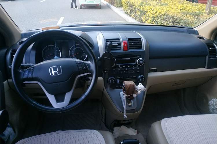 Used Honda CR-V 2007 2.4L automatic four-wheel drive Prestige Edition Center Console