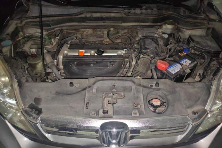 Used Honda CR-V 2007 2.4L automatic four-wheel drive luxury edition Engine Bay