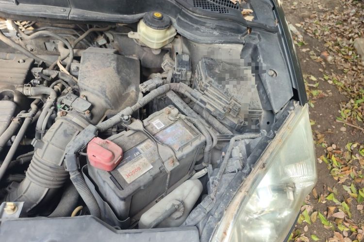 Used Honda CR-V 2007 2.4L automatic four-wheel drive luxury edition Engine Bay Left
