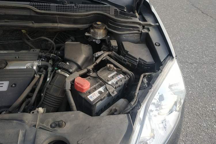 Used Honda CR-V 2007 2.4L automatic four-wheel drive Prestige Edition Engine Bay Left