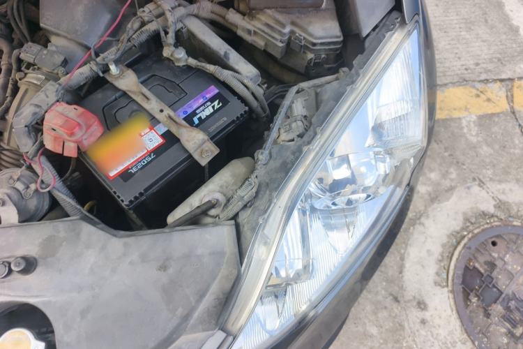 Used Honda CR-V 2007 2.4L automatic four-wheel drive luxury edition Engine Bay Left