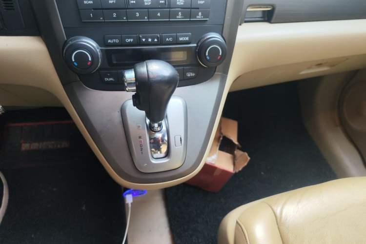 Used Honda CR-V 2007 2.4L automatic four-wheel drive luxury edition Gear Lever