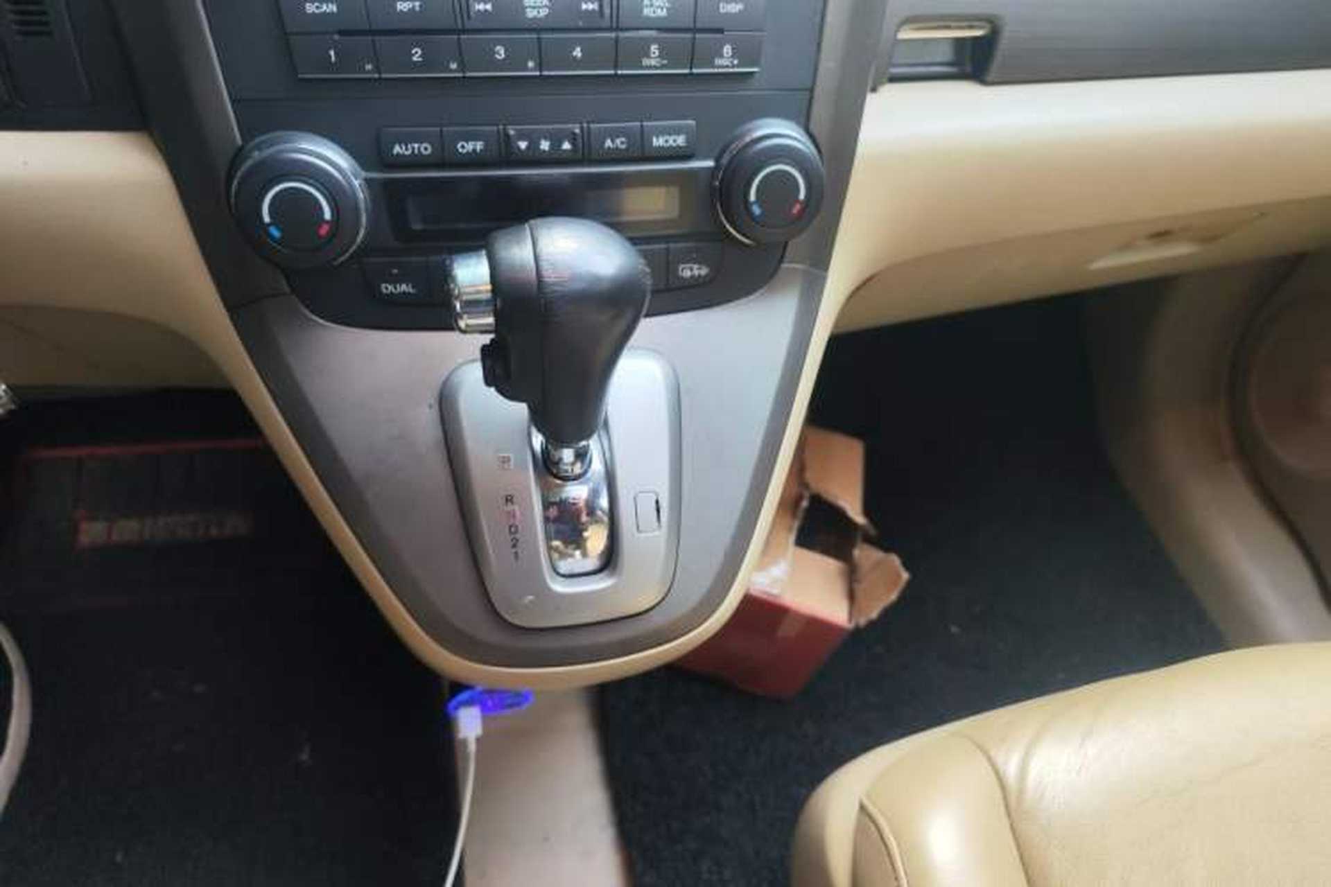 Used Honda CR-V 2007 2.4L automatic four-wheel drive luxury edition Gear Lever