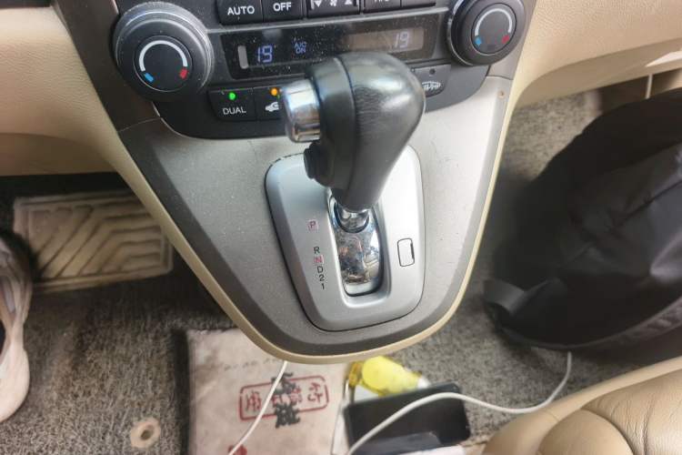 Used Honda CR-V 2007 2.4L automatic four-wheel drive luxury edition Gear Lever