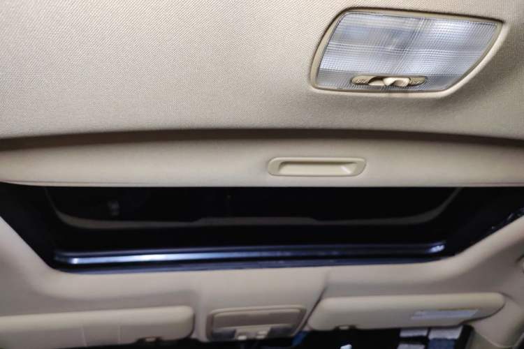 Used Honda CR-V 2007 2.4L automatic four-wheel drive Prestige Edition Headliner