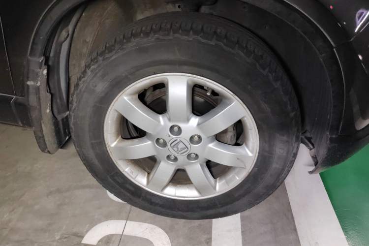 Used Honda CR-V 2007 2.4L automatic four-wheel drive Prestige Edition Right Front Wheel Hub