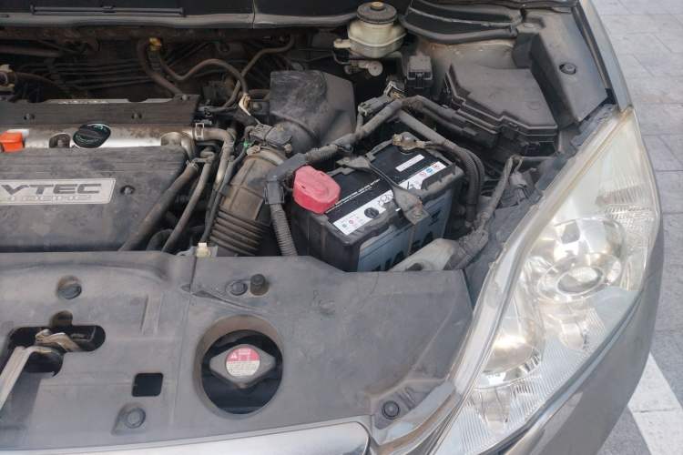 Used Honda CR-V 2007 2.4L automatic four-wheel drive Prestige Edition Engine Bay Left