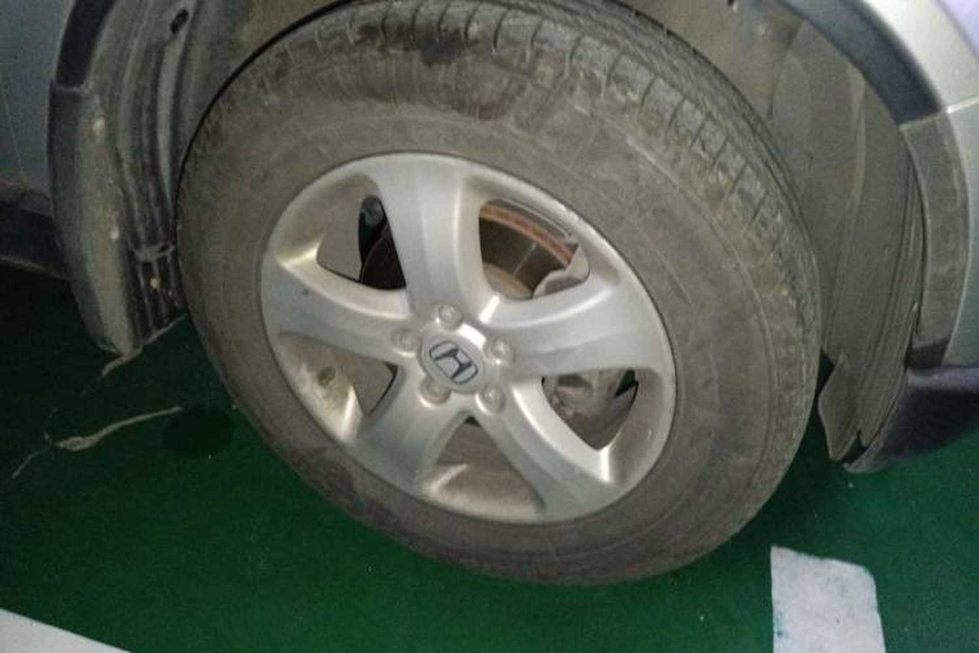 Used Honda CR-V 2007 2.0L Automatic Four-Wheel Drive Classic Edition Right Front Wheel Hub