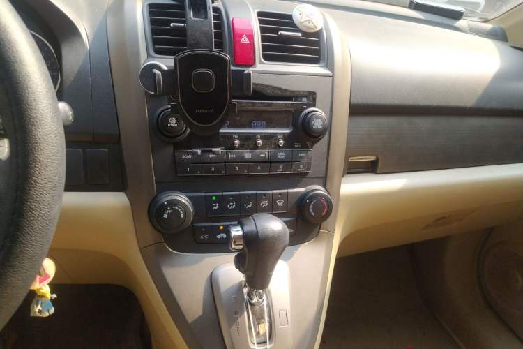 Used Honda CR-V 2007 2.0L Automatic Four-Wheel Drive Classic Edition Audio And AC Panel