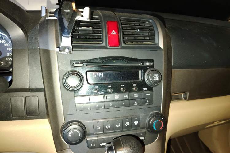Used Honda CR-V 2007 2.0L Automatic Four-Wheel Drive Classic Edition Audio And AC Panel