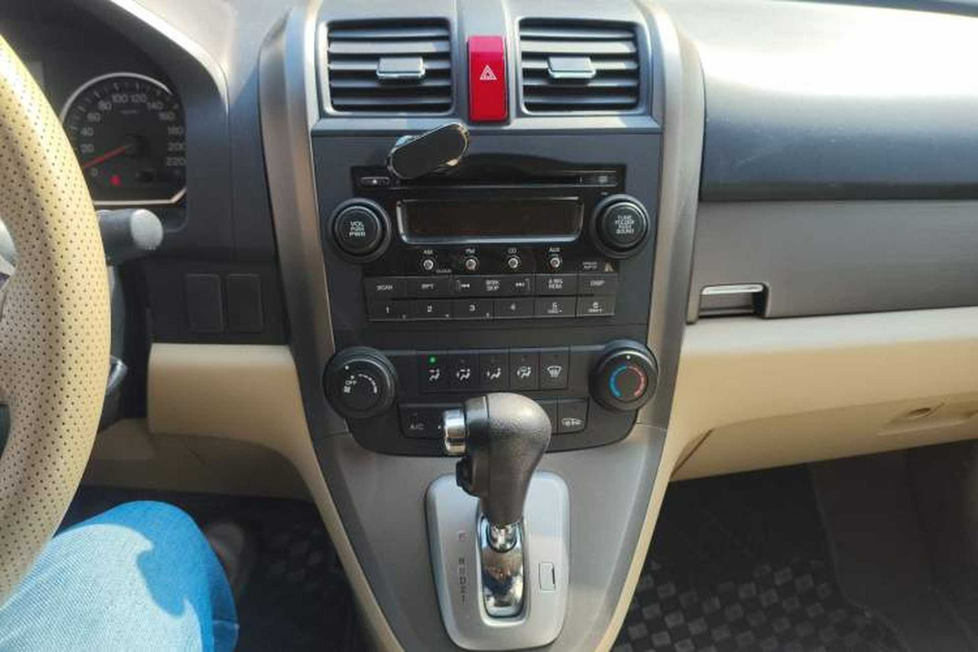 Used Honda CR-V 2007 2.0L Automatic Four-Wheel Drive Classic Edition Audio And AC Panel