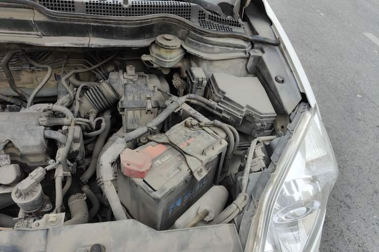 Used Honda CR-V 2007 2.0L Automatic Four-Wheel Drive Classic Edition Engine Bay Left