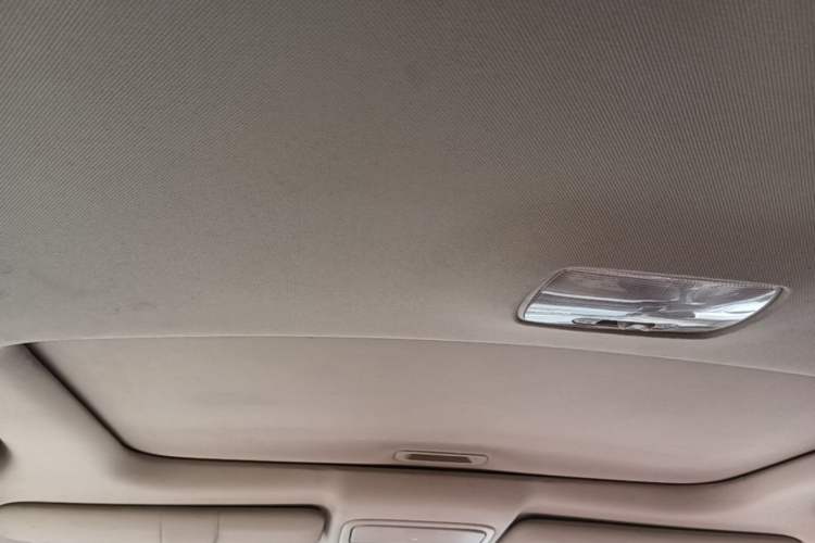 Used Honda CR-V 2007 2.0L Automatic Four-Wheel Drive Classic Edition Headliner