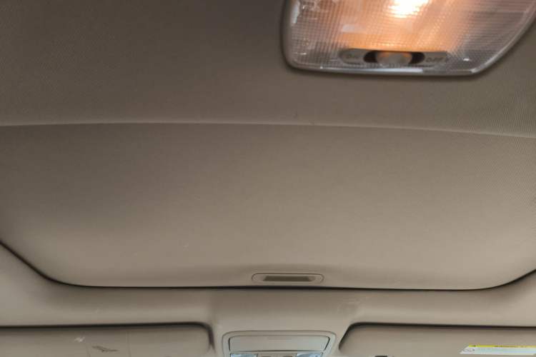 Used Honda CR-V 2007 2.0L Automatic Four-Wheel Drive Classic Edition Headliner
