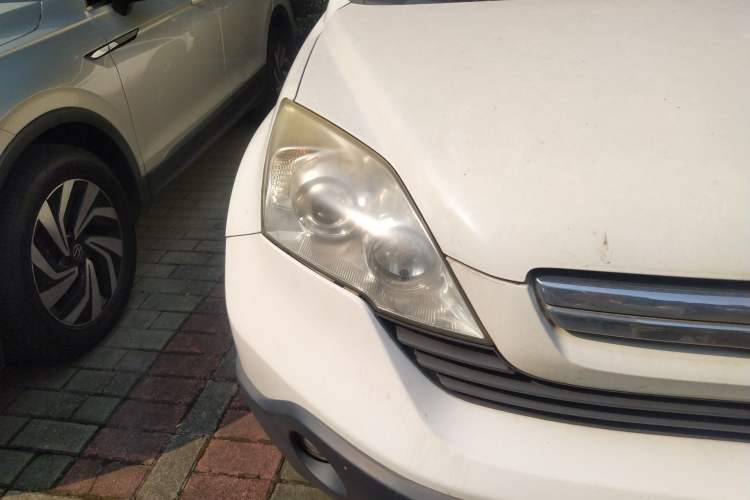 Used Honda CR-V 2007 2.0L Automatic Four-Wheel Drive Classic Edition Right Front Headlight