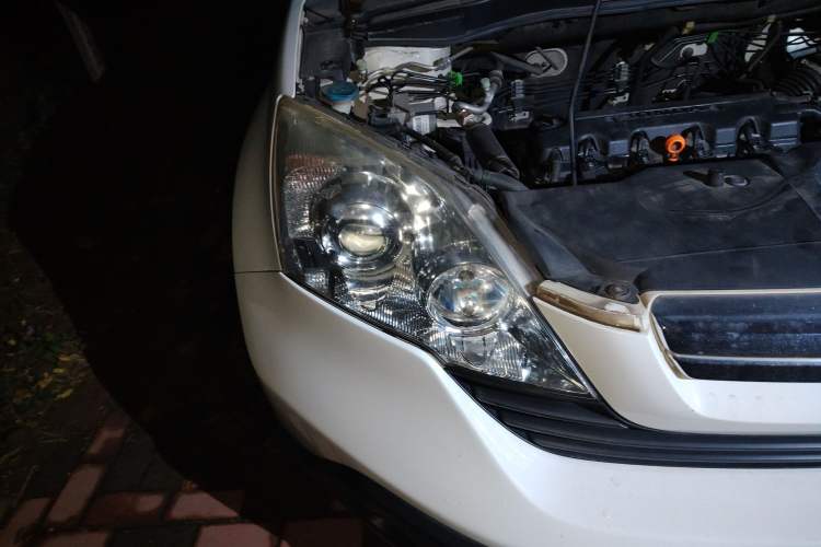 Used Honda CR-V 2007 2.0L Automatic Four-Wheel Drive Classic Edition Right Front Headlight
