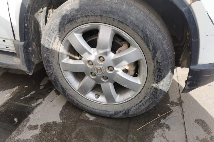 Used Honda CR-V 2007 2.4L automatic four-wheel drive luxury edition Right Front Wheel Hub