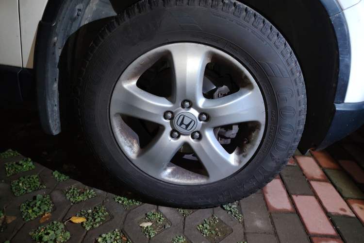Used Honda CR-V 2007 2.0L Automatic Four-Wheel Drive Classic Edition Right Front Wheel Hub