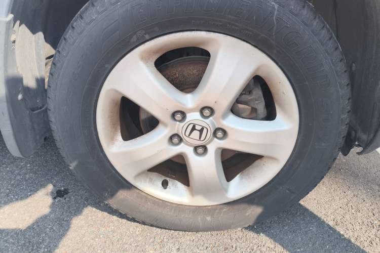 Used Honda CR-V 2007 2.0L Automatic Four-Wheel Drive Classic Edition Right Front Wheel Hub
