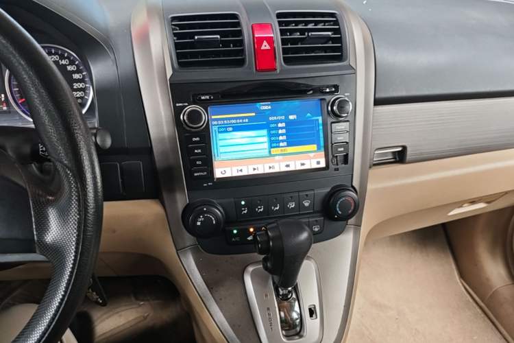 Used Honda CR-V 2008 2.0L automatic two-wheel drive urban version Audio And AC Panel