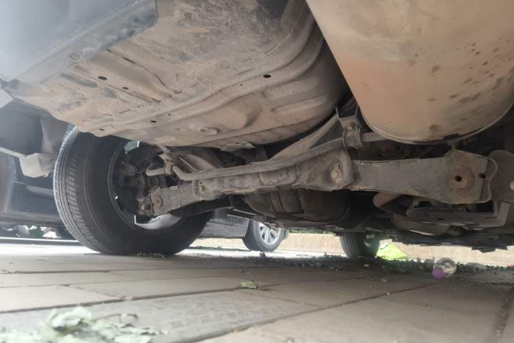 Used Honda CR-V 2008 2.0L automatic two-wheel drive urban version Chassis Rear Right