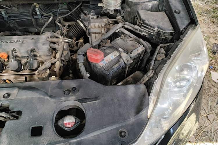 Used Honda CR-V 2008 2.0L automatic two-wheel drive urban version Engine Bay Left