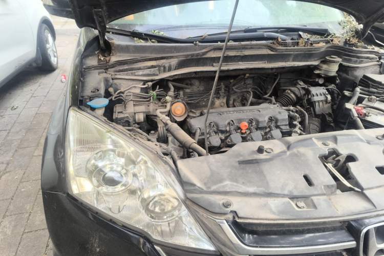 Used Honda CR-V 2008 2.0L automatic two-wheel drive urban version Engine Bay Right
