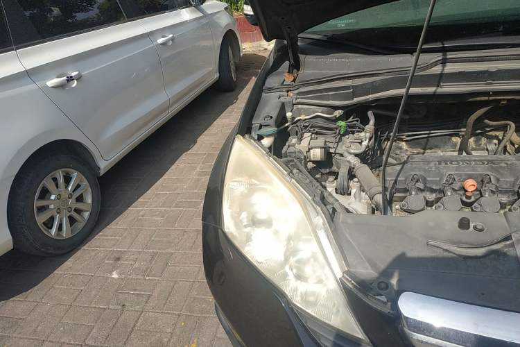 Used Honda CR-V 2008 2.0L automatic two-wheel drive urban version Engine Bay Right