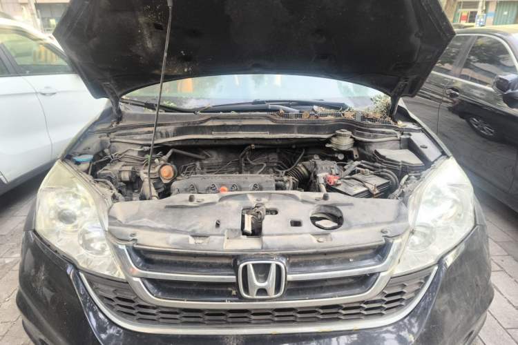 Used Honda CR-V 2008 2.0L automatic two-wheel drive urban version Engine Bay