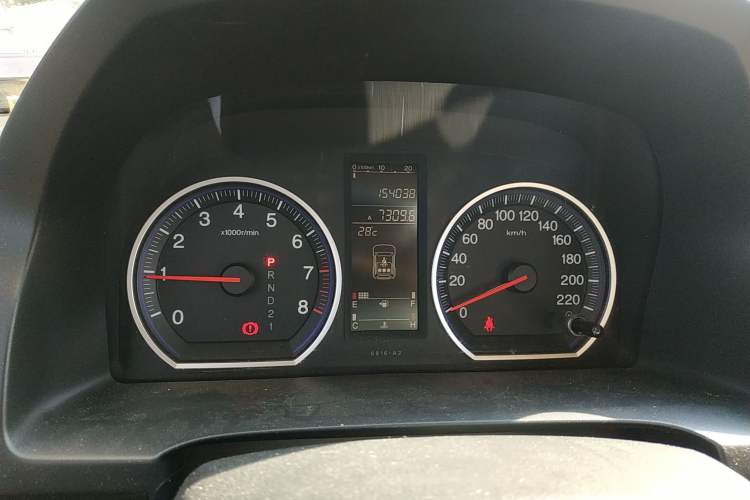 Used Honda CR-V 2008 2.0L automatic two-wheel drive urban version Instrument Cluster