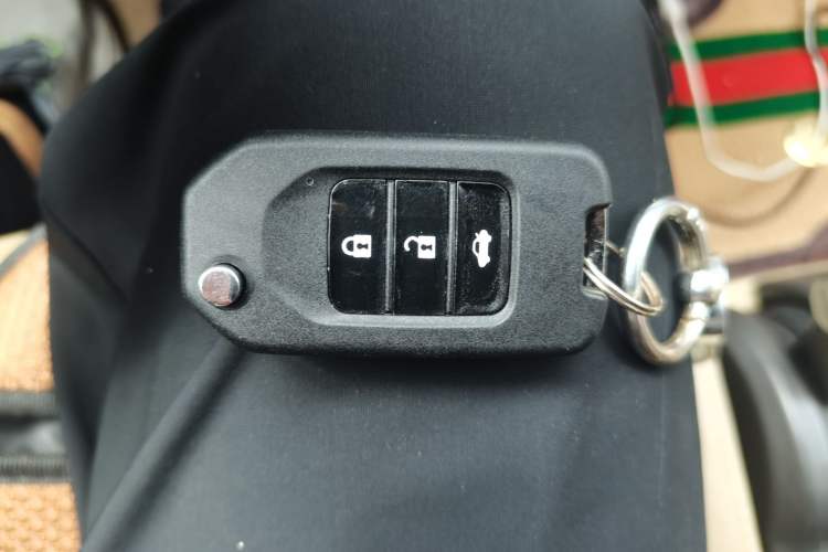 Used Honda CR-V 2008 2.0L automatic two-wheel drive urban version Vehicle Key
