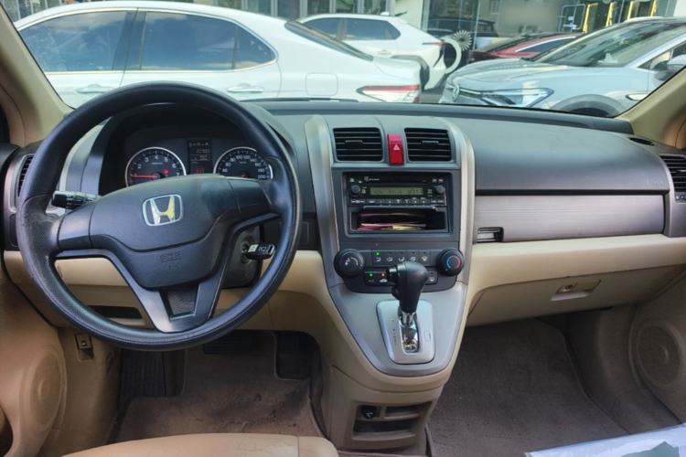 Used Honda CR-V 2008 2.0L automatic two-wheel drive urban version Center Console
