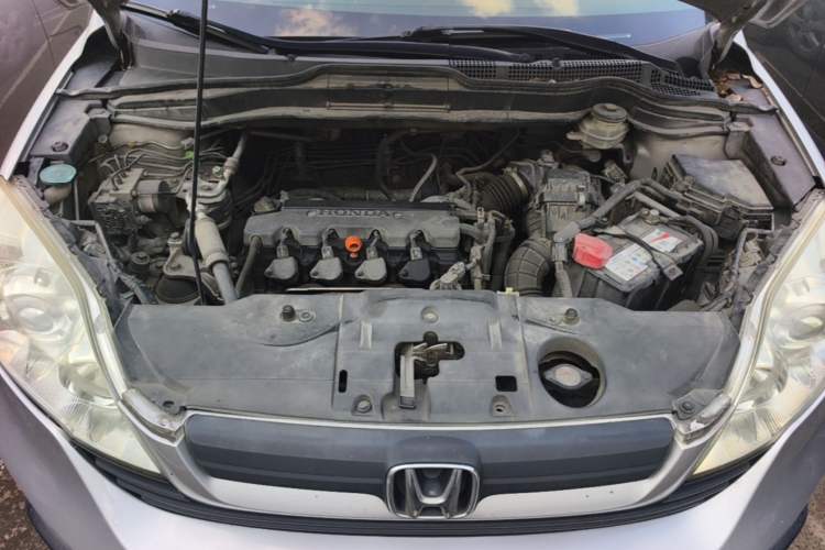 Used Honda CR-V 2008 2.0L automatic two-wheel drive urban version Engine Bay