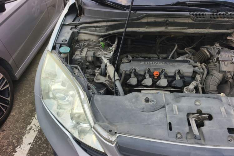 Used Honda CR-V 2008 2.0L automatic two-wheel drive urban version Engine Bay Right
