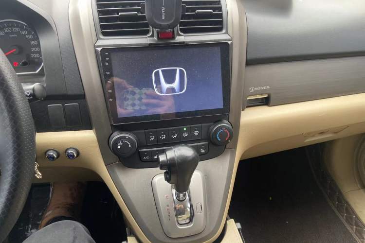 Used Honda CR-V 2008 2.0L automatic two-wheel drive urban version Audio And AC Panel